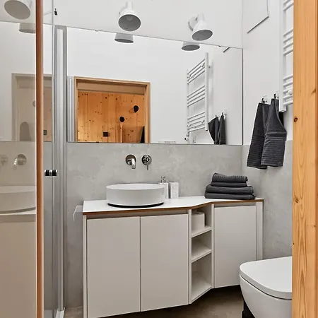 Semesterbostad Futopia Strandhaeuser Mit Seeblick, Sauna & Hot Tub *
