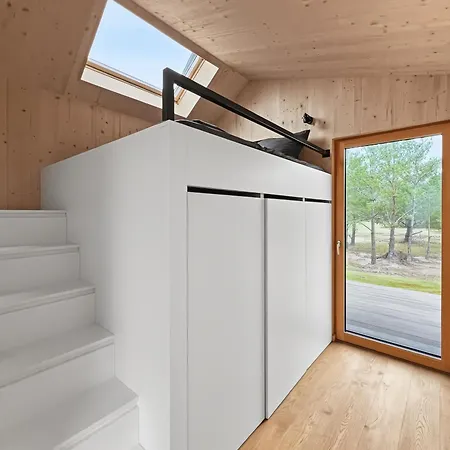Semesterbostad Futopia Strandhaeuser Mit Seeblick, Sauna & Hot Tub *