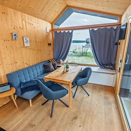 Holiday home Futopia Strandhaeuser Mit Seeblick, Sauna & Hot Tub Massen-Niederlausitz