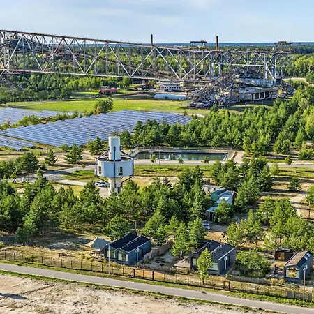 Futopia Strandhaeuser Mit Seeblick, Sauna & Hot Tub * Massen-Niederlausitz